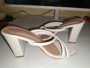 Women White Solid Heels - Heels for Women