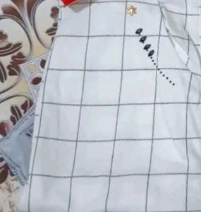 Checkered White Pants+ Gift 🎁