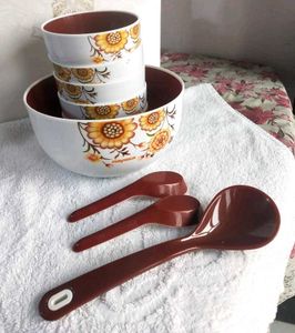 Floral Melamine Dinnerware Set