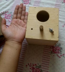 Nest/ breeding box for budgies, finches