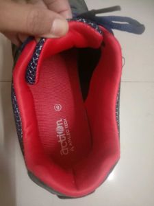 Men Shoes.