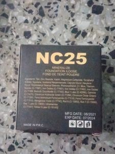NC25 MAC Loose Powder Mineralize Foundation