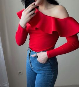 Red Lantern Sleeve Top