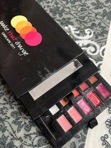 Oriflame Makeup Kit