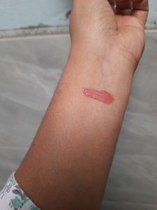 Iba Liquid Lipstick ( Fresh Peach )