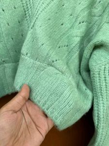 Sale!!  Korean V Neck Cropped Sweater