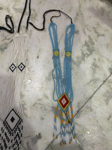 Handcrafted neckpiece