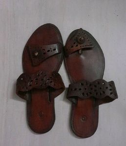 Kolhapuri Chappal