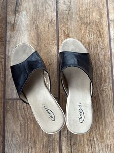 closet wedges