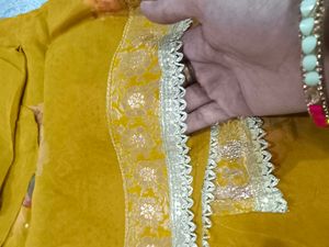 Floral Embroidered Salwar Kameez Suit