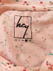 HEY Pink T-shirt
