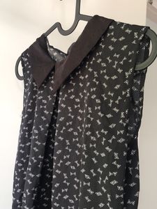 Bow Print Sleeveless Blouse