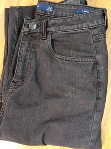 Tokyo Talkies Flared Jeans | Basics Black