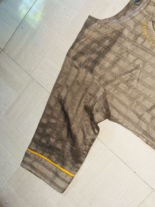 Elegant Embroidered Kurti