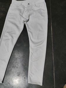 woMen&#39;s Jeans. white 🤍🤍