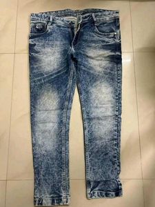 light blue skinny fit jeans
