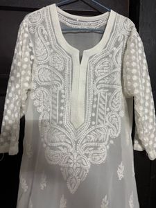 White Embroidered Chikankari Kurta