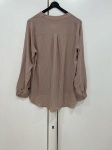 💖M&amp;S Effortless Chic! Zip-Front Nude Blouse 🌸