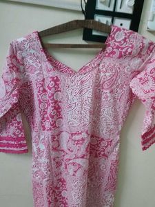 Pink Paisley Print Kurti