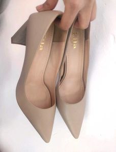 Beautiful  Pumps 😍