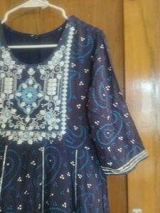 Elegant Blue Embroidered Kurta