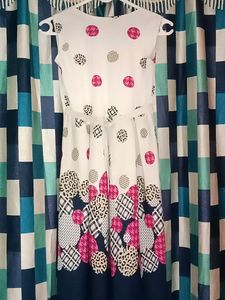 Pretty Frock Top in White, Pink and Navy mix👗
