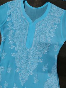 chickankari kurti with inner