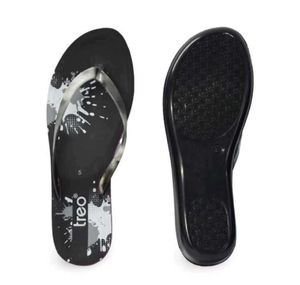 Trendy Black Flip-Flops