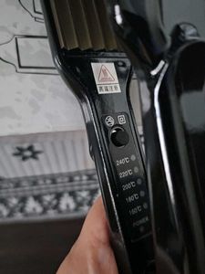 V&amp;GSALON PROFESSIONAL  hair Crimper