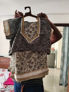 Off White Crepe Saree With Blouse