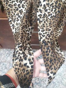 SALE !!Premium Leopard print Shirt With Tie Knot