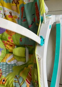 Baby rocker Seat with music