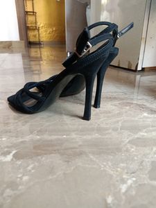 Mango Black Stiletto Heels (Never Worn )