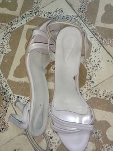 Heels 👠