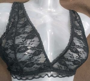 Black Lace Bralette 🔥
