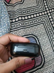 MIVI Earbuds - Wireless Audio