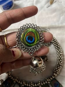 Choker With Earrings