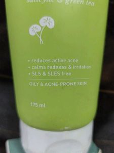 Dot &amp; Key Oily Skin Face Wash