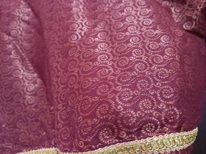 Maroon Swirl Puff Sleeve Blouse