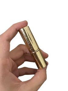 Oriflame Fuchsia Divine New Lipstic
