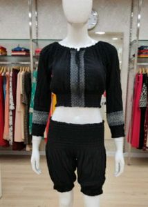 Black Top With Lace Work