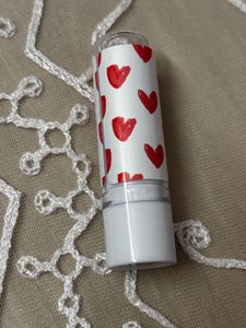 Zudio Cranberry Lip Balm