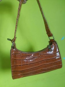 Alligator Pattern Forearm Bag Ladies Vintage Solid