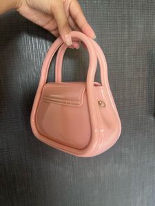 Cute sling bag 🫶🏻