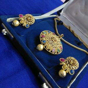 Pendant Set