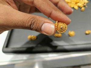 18 Ct Gold HUID