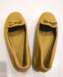Cute Yellow shoes