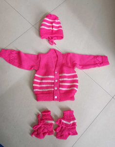 Unused, Brand new hand woven Baby Knit sweater