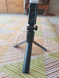 Selfie Stick for Vlogging And Tripod Stand