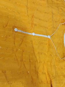 Wedding Season Beautiful Pakistani  Kurta Sets💛🤍